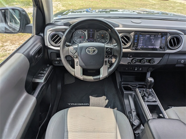 Vehicle image 16 of 30