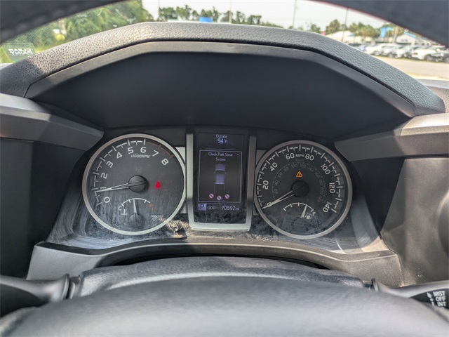 Vehicle image 25 of 30