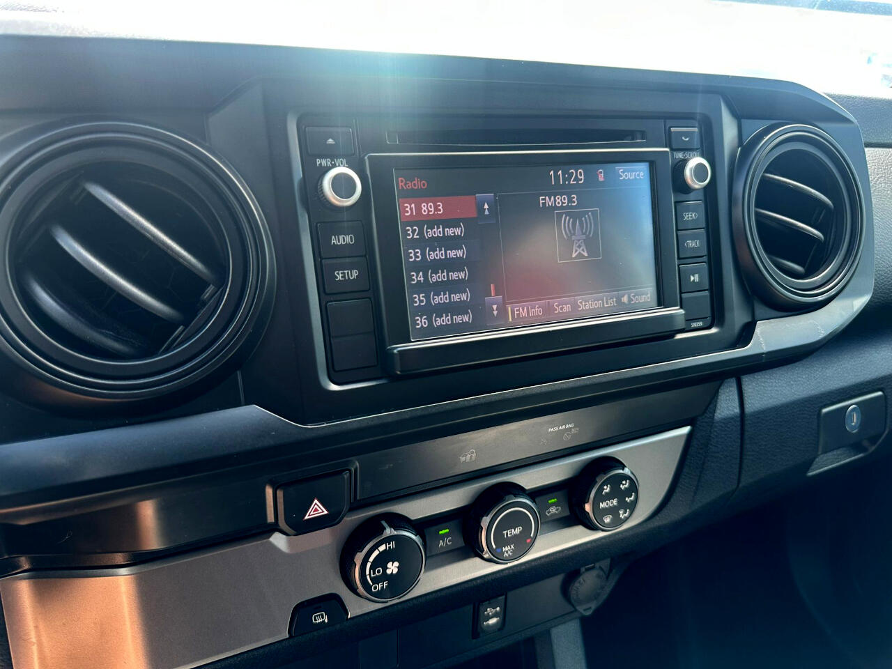 Vehicle image 12 of 14