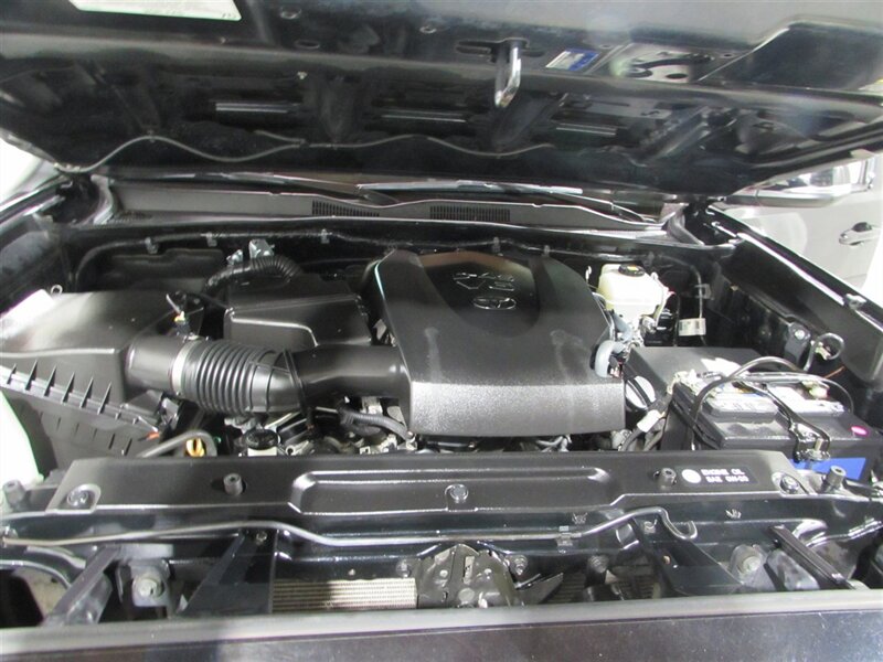 Vehicle image 16 of 34