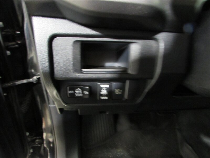 Vehicle image 28 of 34