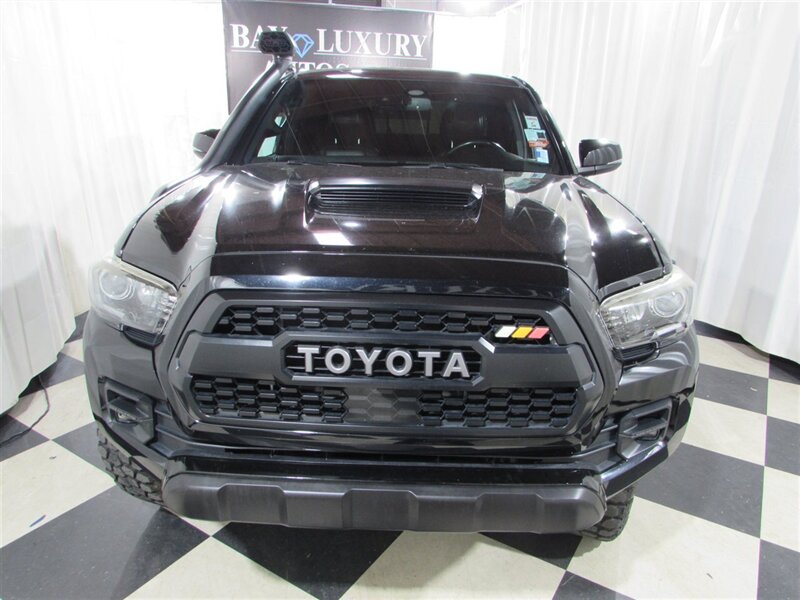 Vehicle image 3 of 34