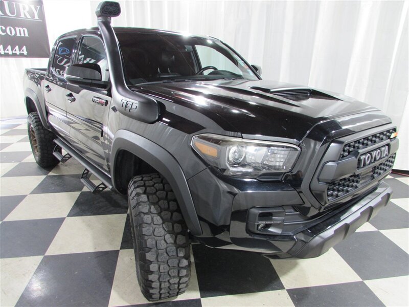 Vehicle image 5 of 34