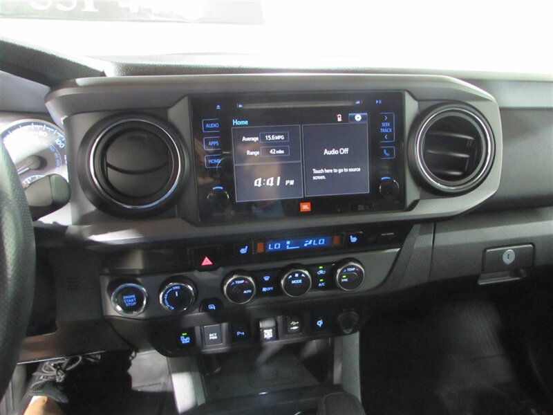 Vehicle image 31 of 34