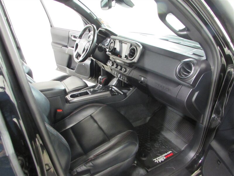Vehicle image 24 of 34