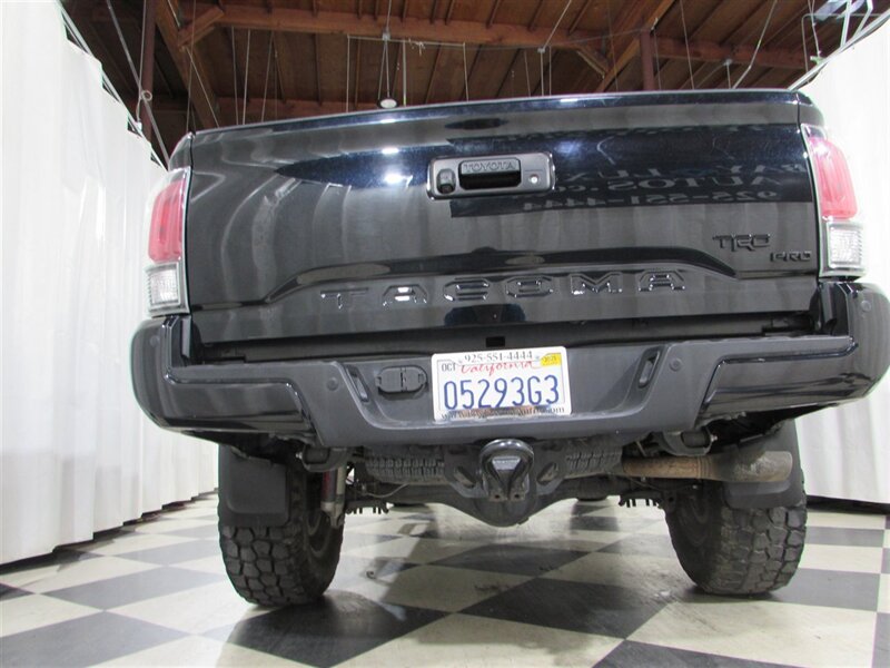 Vehicle image 4 of 34