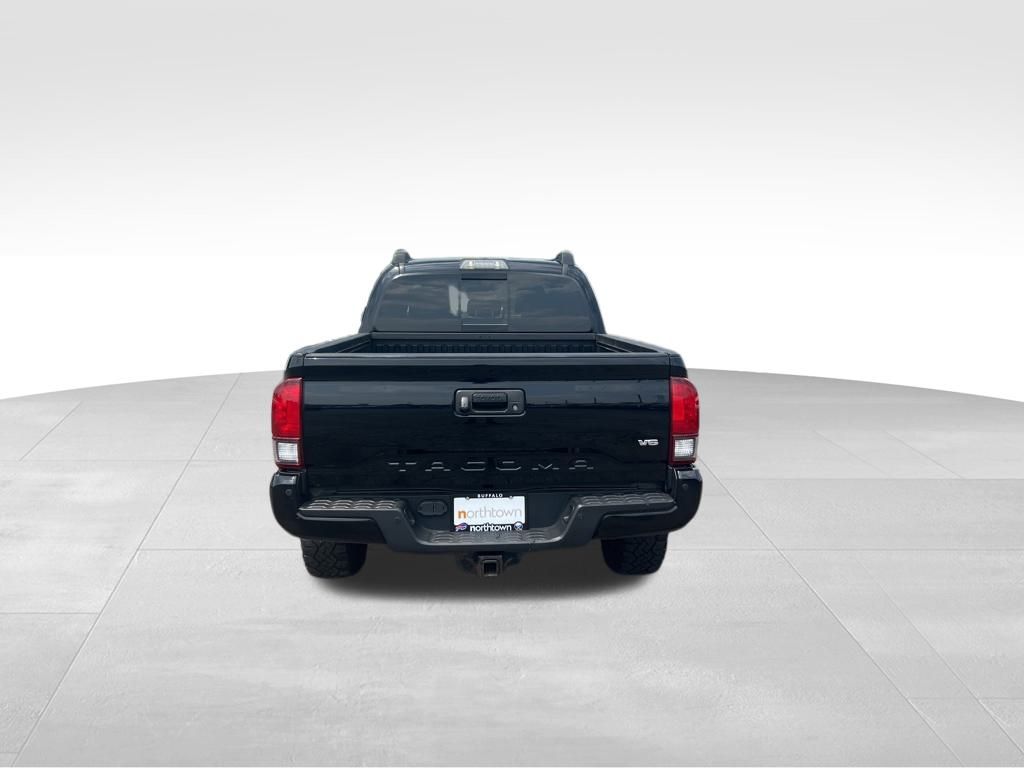 Vehicle image 8 of 41