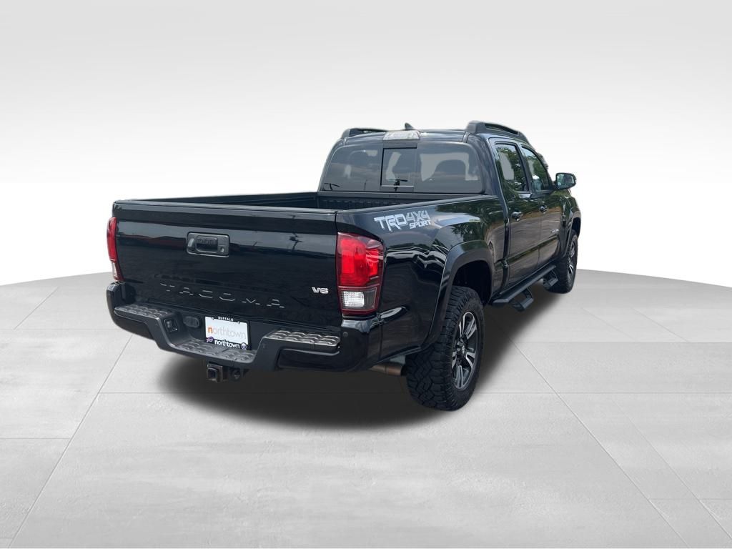 Vehicle image 6 of 41