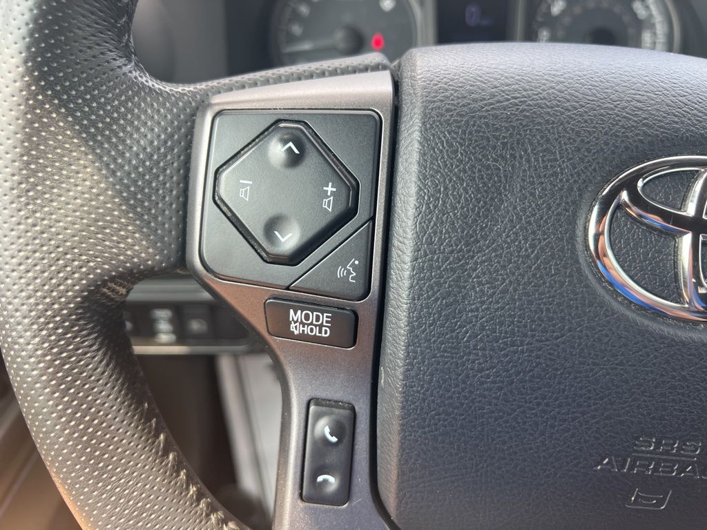 Vehicle image 29 of 41