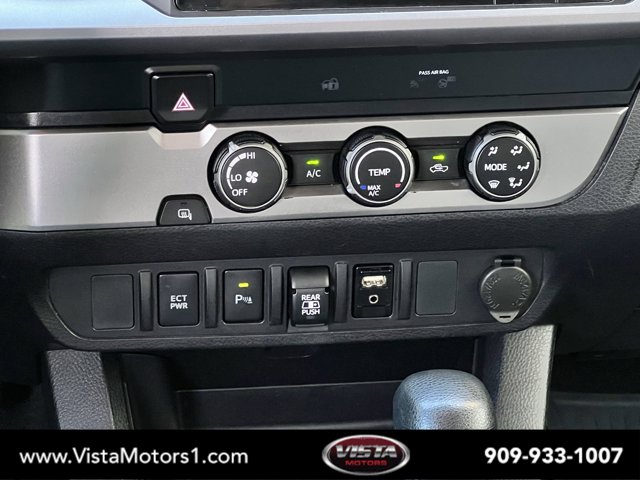 Vehicle image 12 of 27