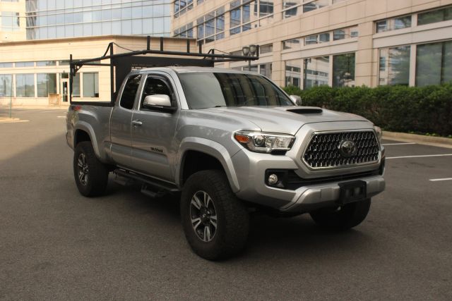 2019 Toyota Tacoma TRD Sport Image 3 of 27