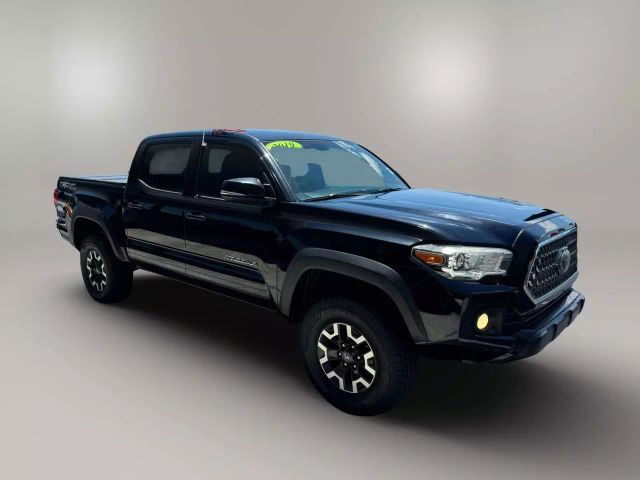 Vehicle image 4 of 41