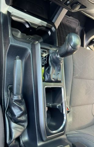 Vehicle image 27 of 41