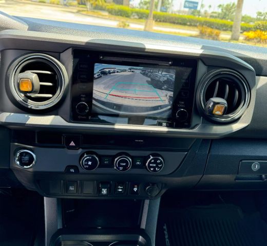 Vehicle image 26 of 41