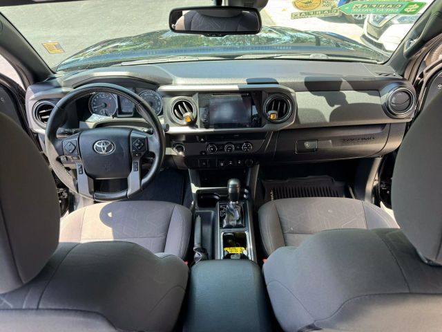 Vehicle image 16 of 41