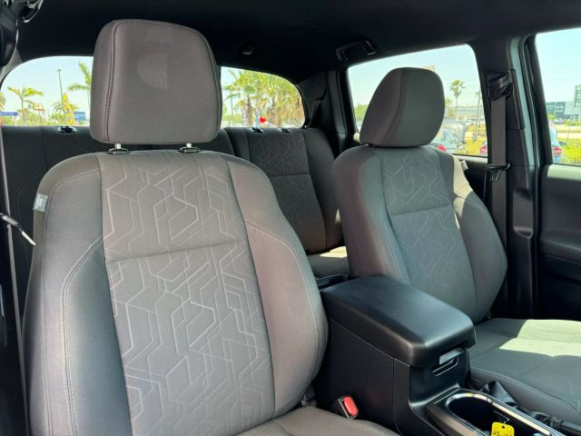 Vehicle image 22 of 41