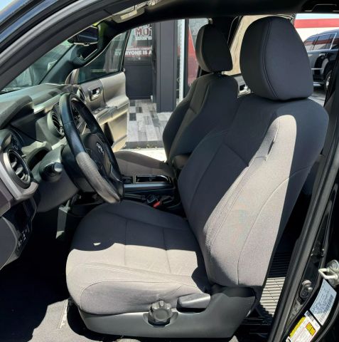 Vehicle image 23 of 41