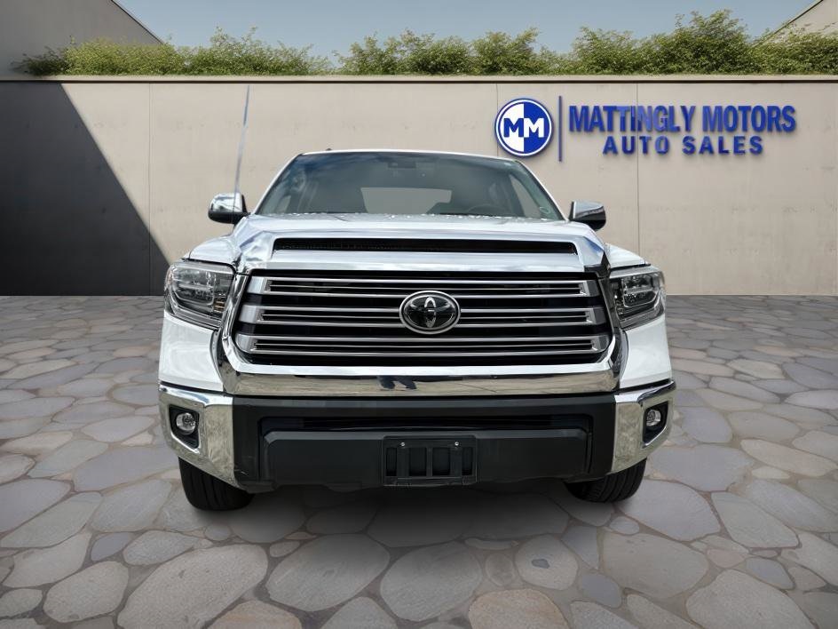 Vehicle image 4 of 32