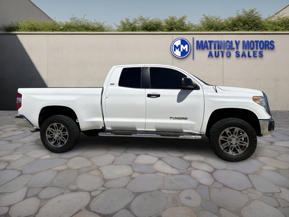 Vehicle image 7 of 32