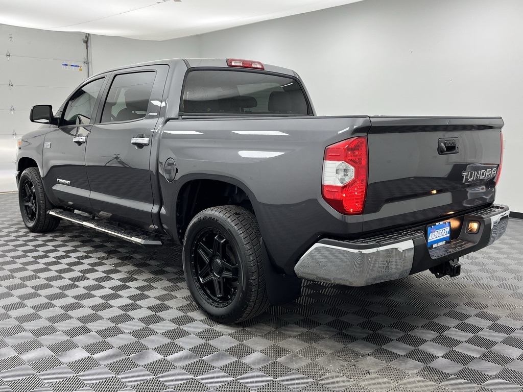 Vehicle image 7 of 35