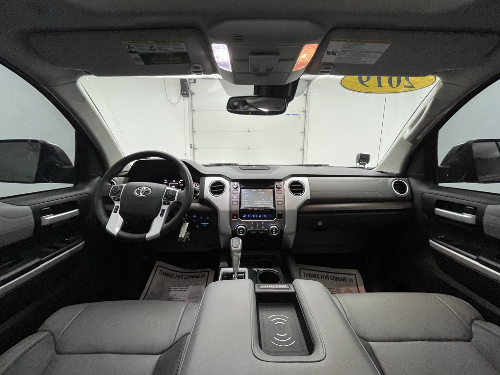 Vehicle image 9 of 35