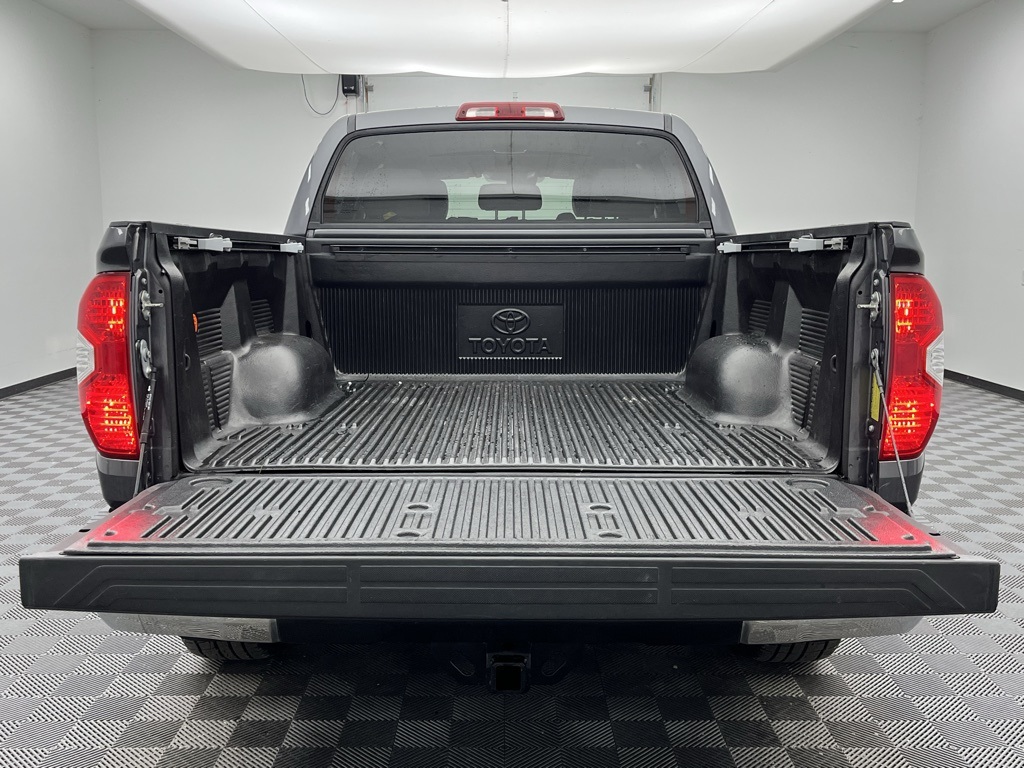 Vehicle image 16 of 35