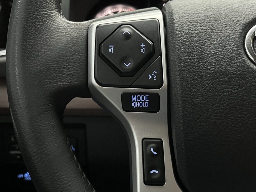 Vehicle image 29 of 35
