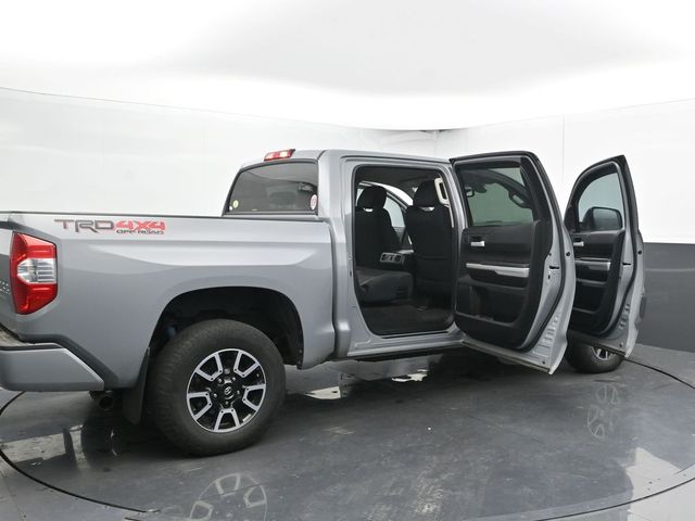 Vehicle image 71 of 73