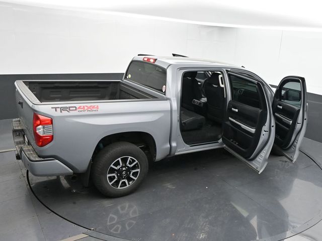 Vehicle image 28 of 73