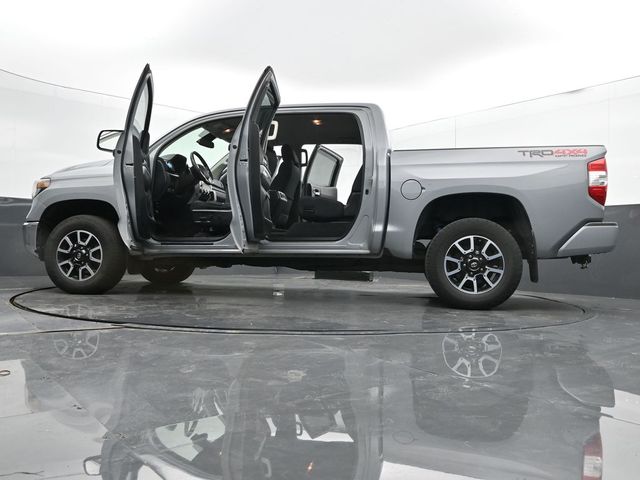 Vehicle image 41 of 73