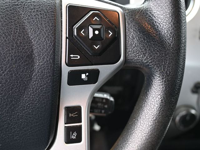 Vehicle image 68 of 73