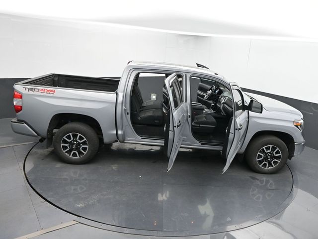 Vehicle image 16 of 73