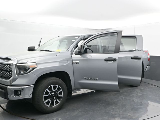Vehicle image 5 of 73