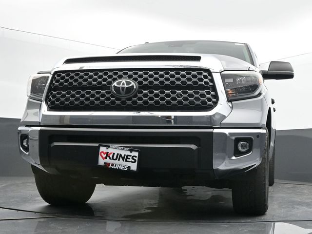 Vehicle image 9 of 73