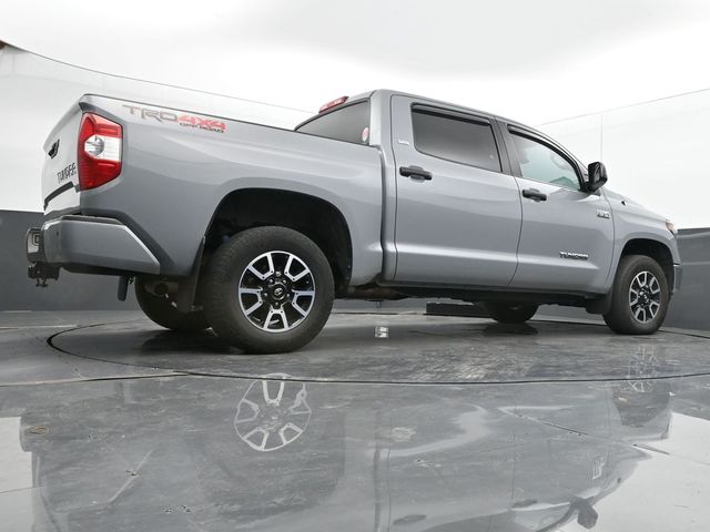 Vehicle image 32 of 73