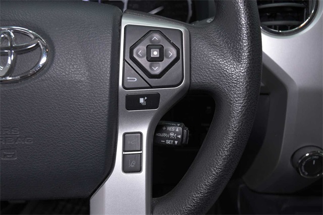 Vehicle image 12 of 18
