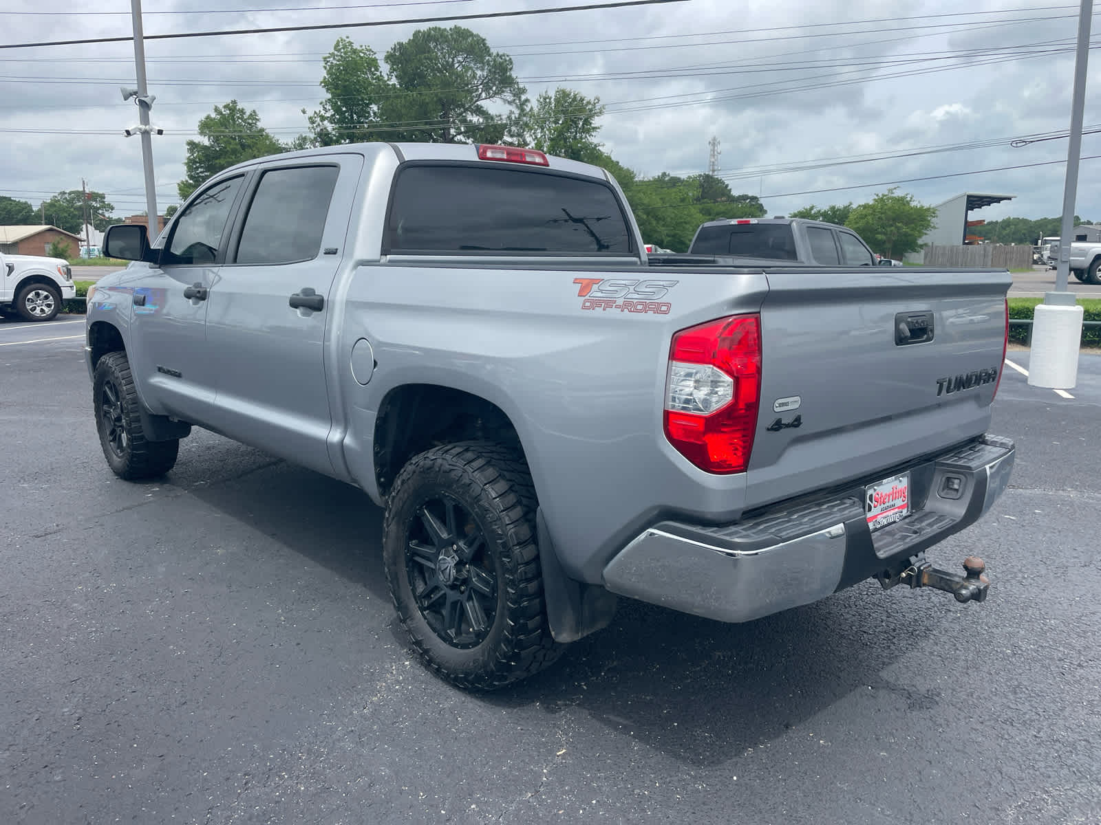 Vehicle image 6 of 12