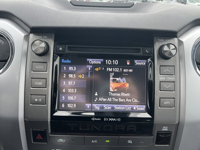 Vehicle image 17 of 27