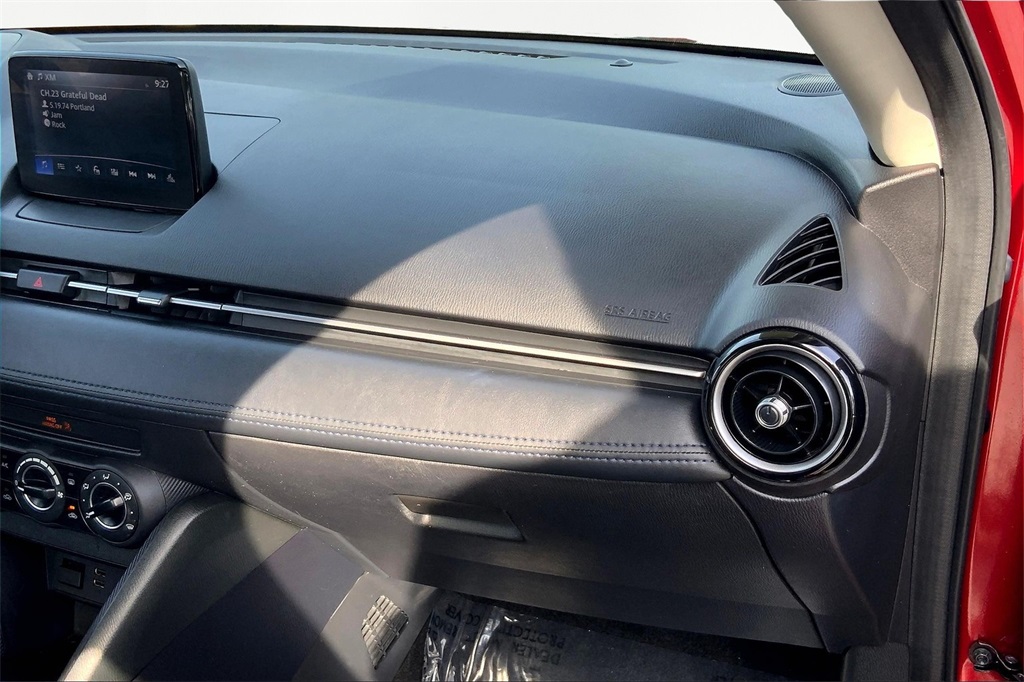 Vehicle image 18 of 22
