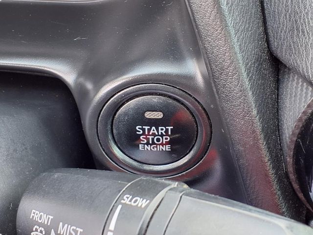 Vehicle image 20 of 32