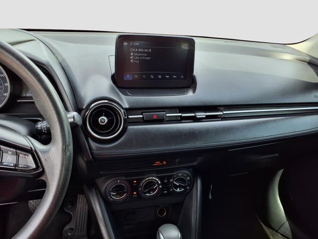 Vehicle image 13 of 32