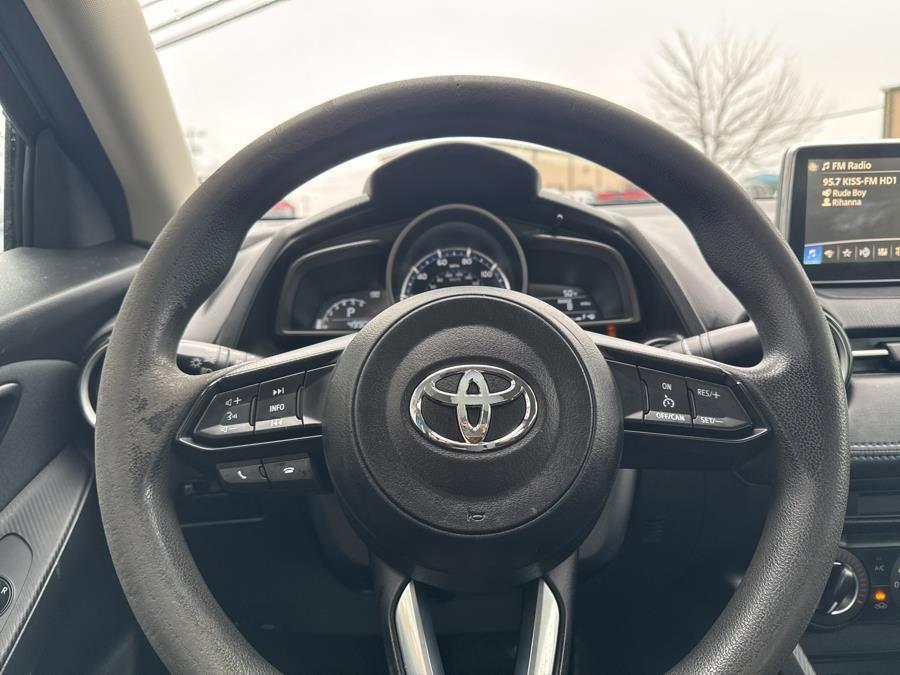 Vehicle image 18 of 19