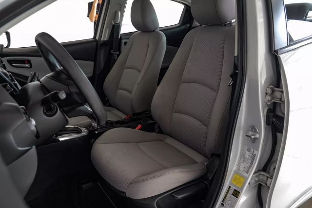 Vehicle image 13 of 54