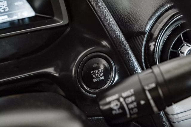 Vehicle image 21 of 54