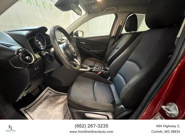 Vehicle image 19 of 21