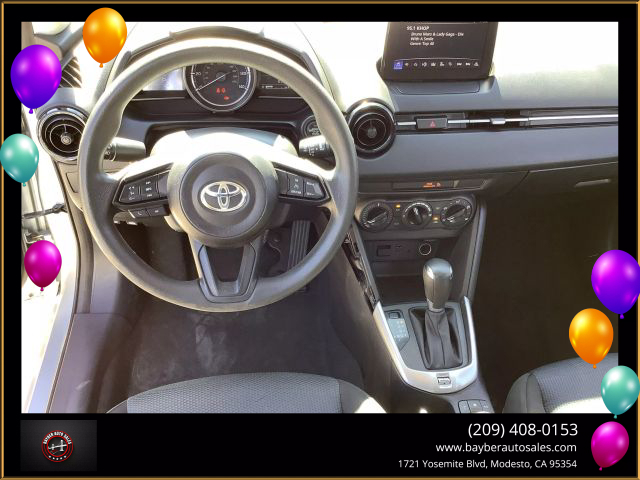 Vehicle image 14 of 34