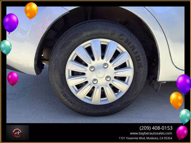 Vehicle image 30 of 34