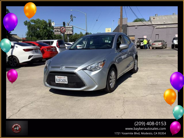 Vehicle image 2 of 34