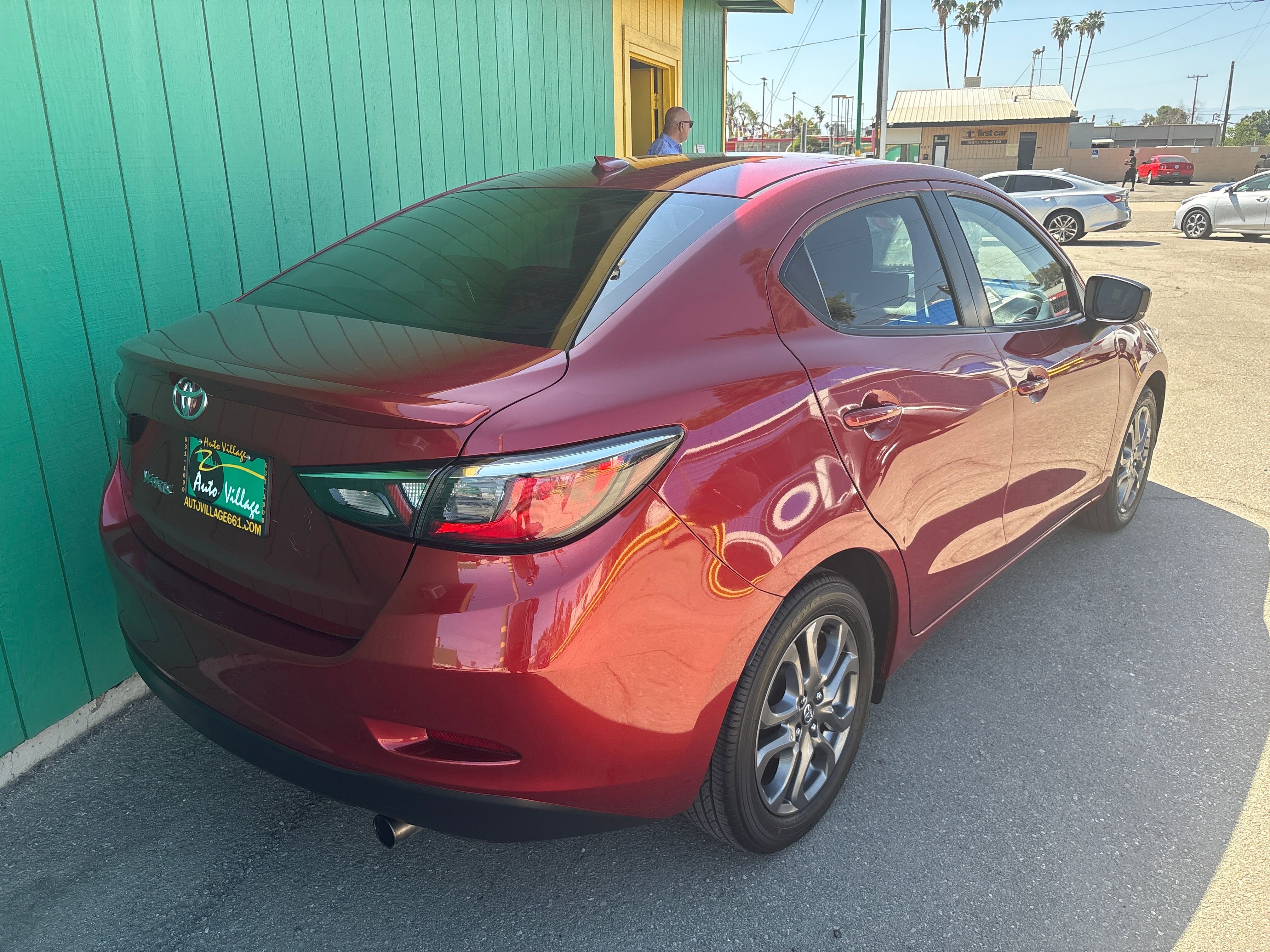Vehicle image 5 of 10