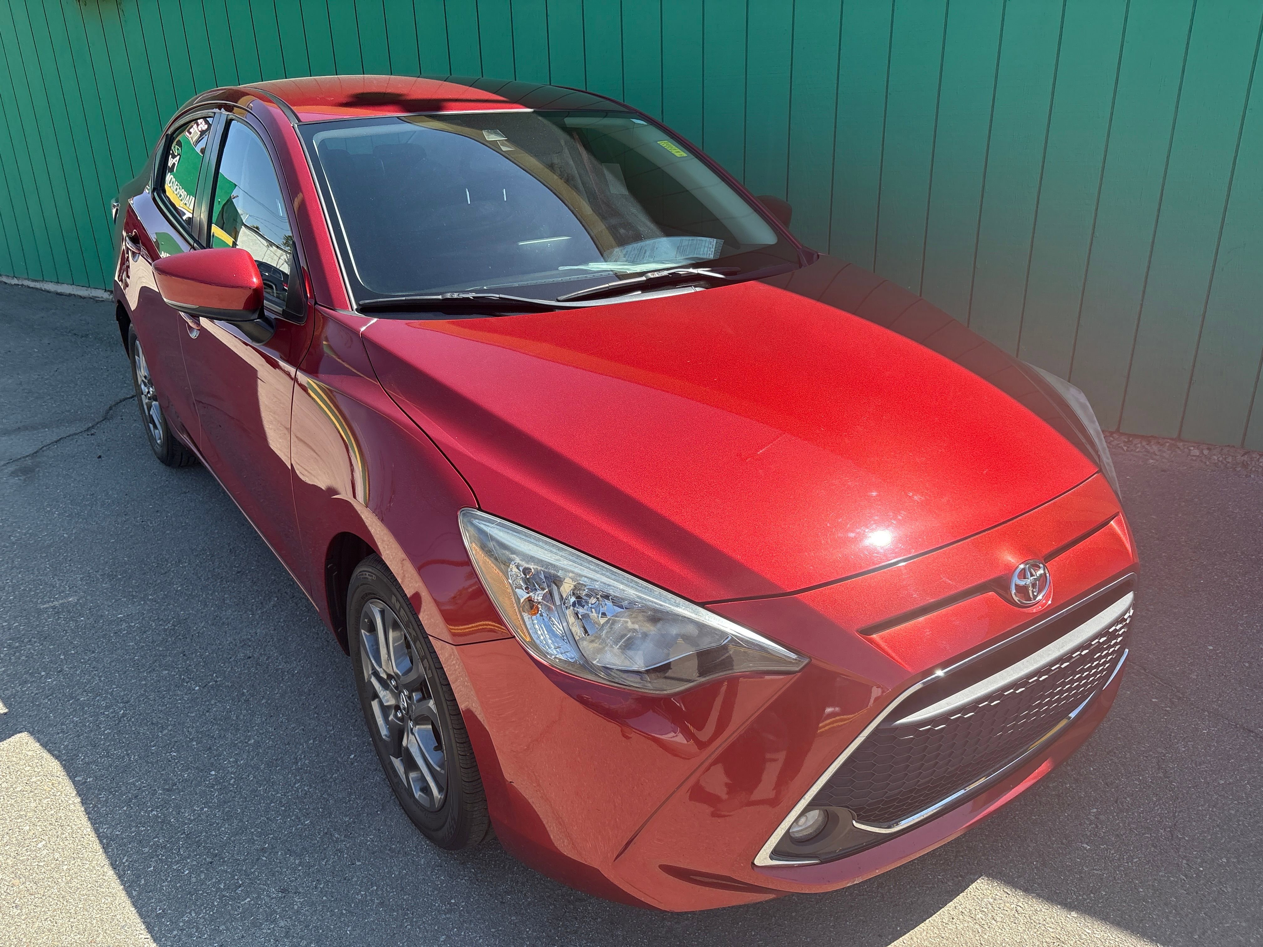 Vehicle image 3 of 10